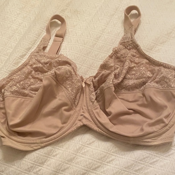 Lilyette Lace Bra in Soft Beige - Picture 1 of 4